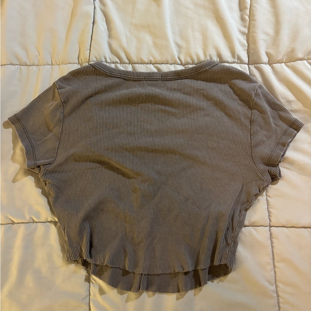 Garage Gray Ribbed Button-Up Crop Top - Picture 2 of 3